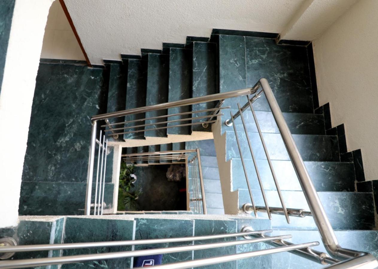 Hotel Satyam Residency Navi Mumbai Bagian luar foto