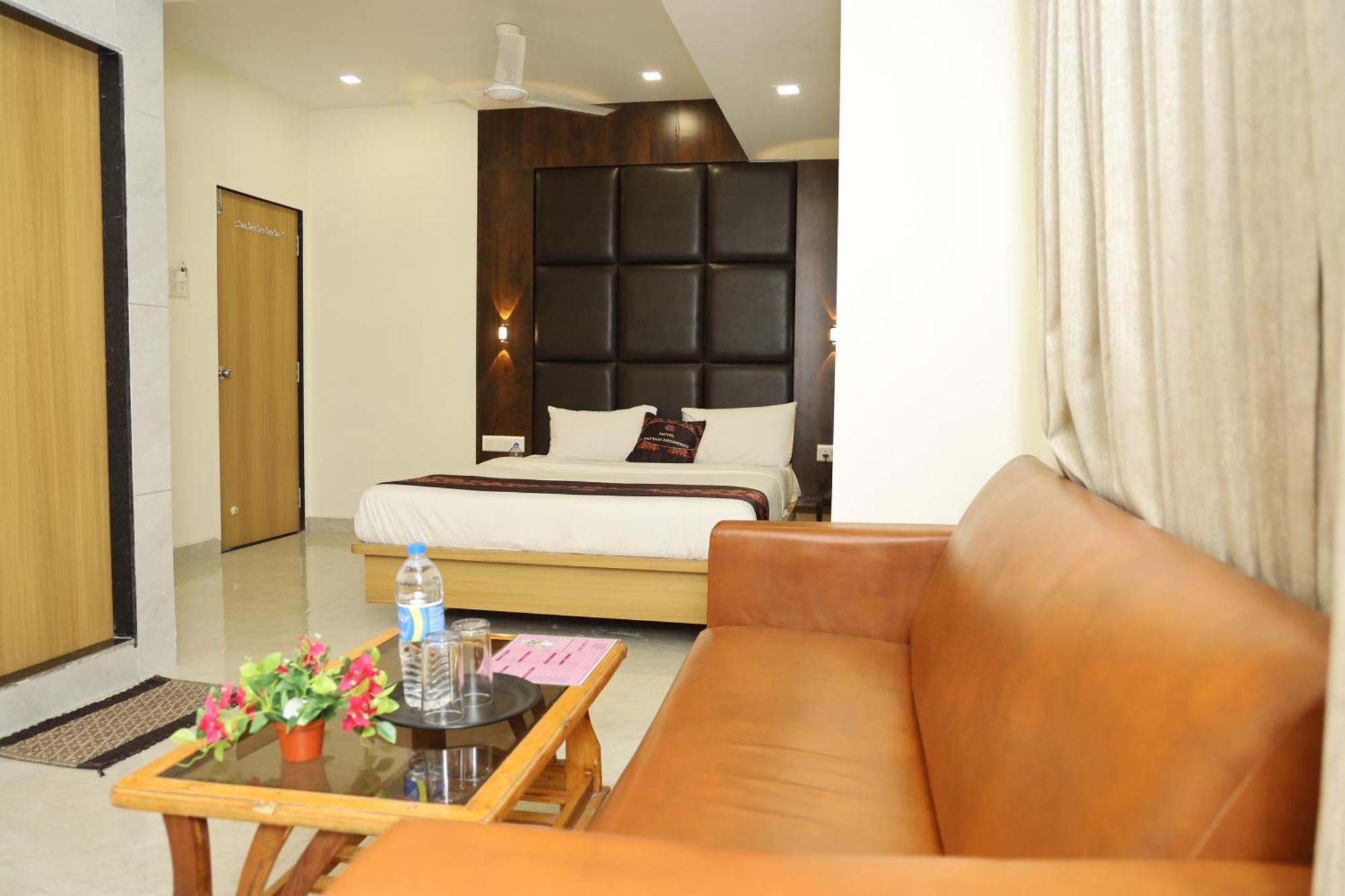 Hotel Satyam Residency Navi Mumbai Bagian luar foto